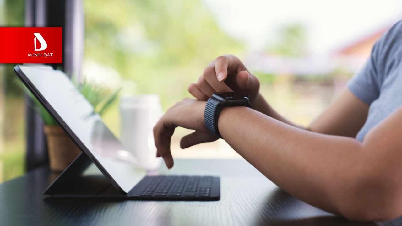 Dùng Apple Watch có phải dùng iPhone không?