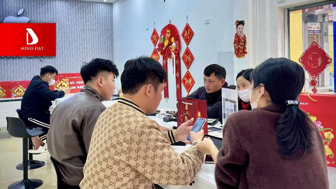 Tại sao nên chọn Minh Đạt Store để dán kính cường lực miễn phí?