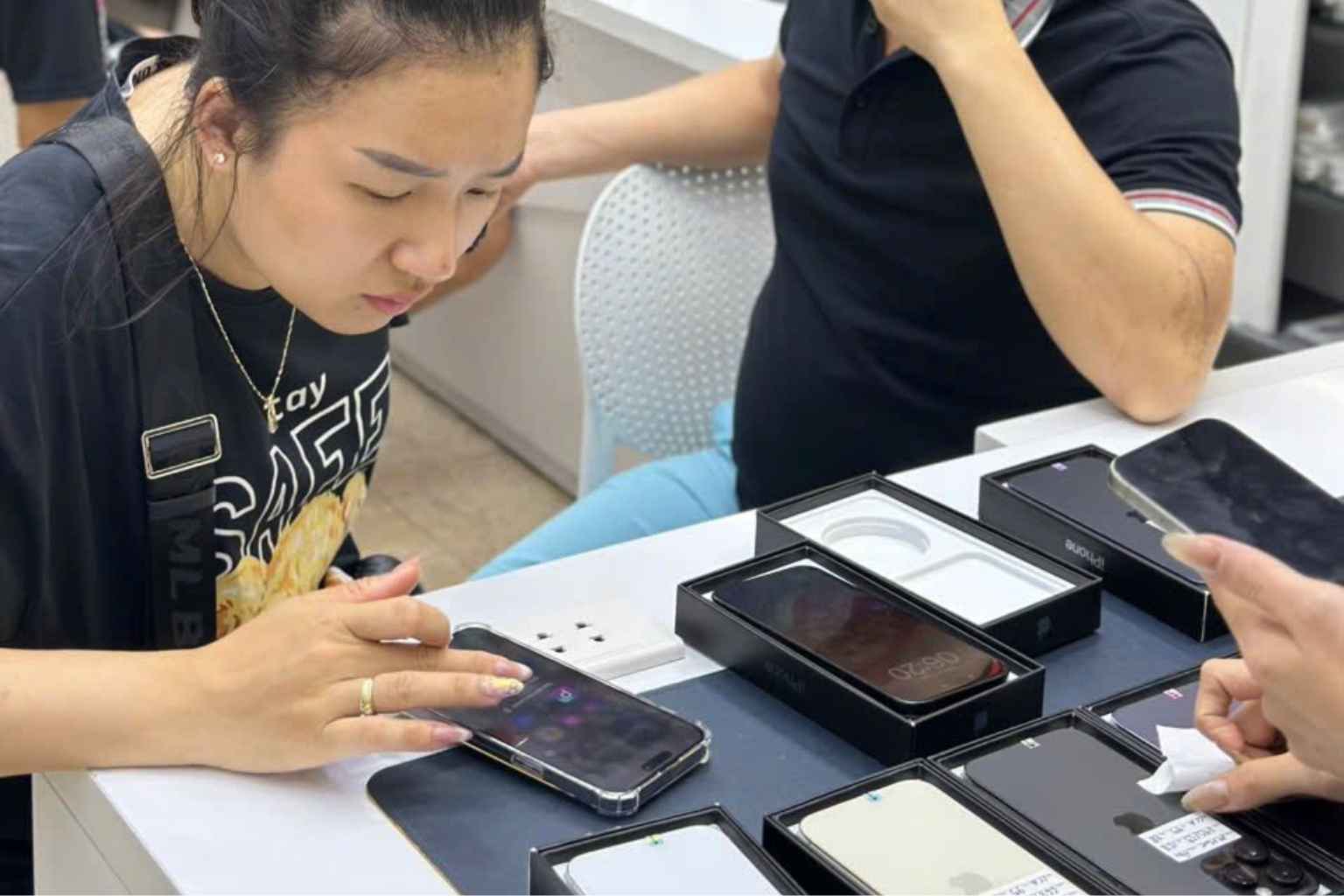 Tại sao nên mua trả góp iPhone tại Minh Đạt Store