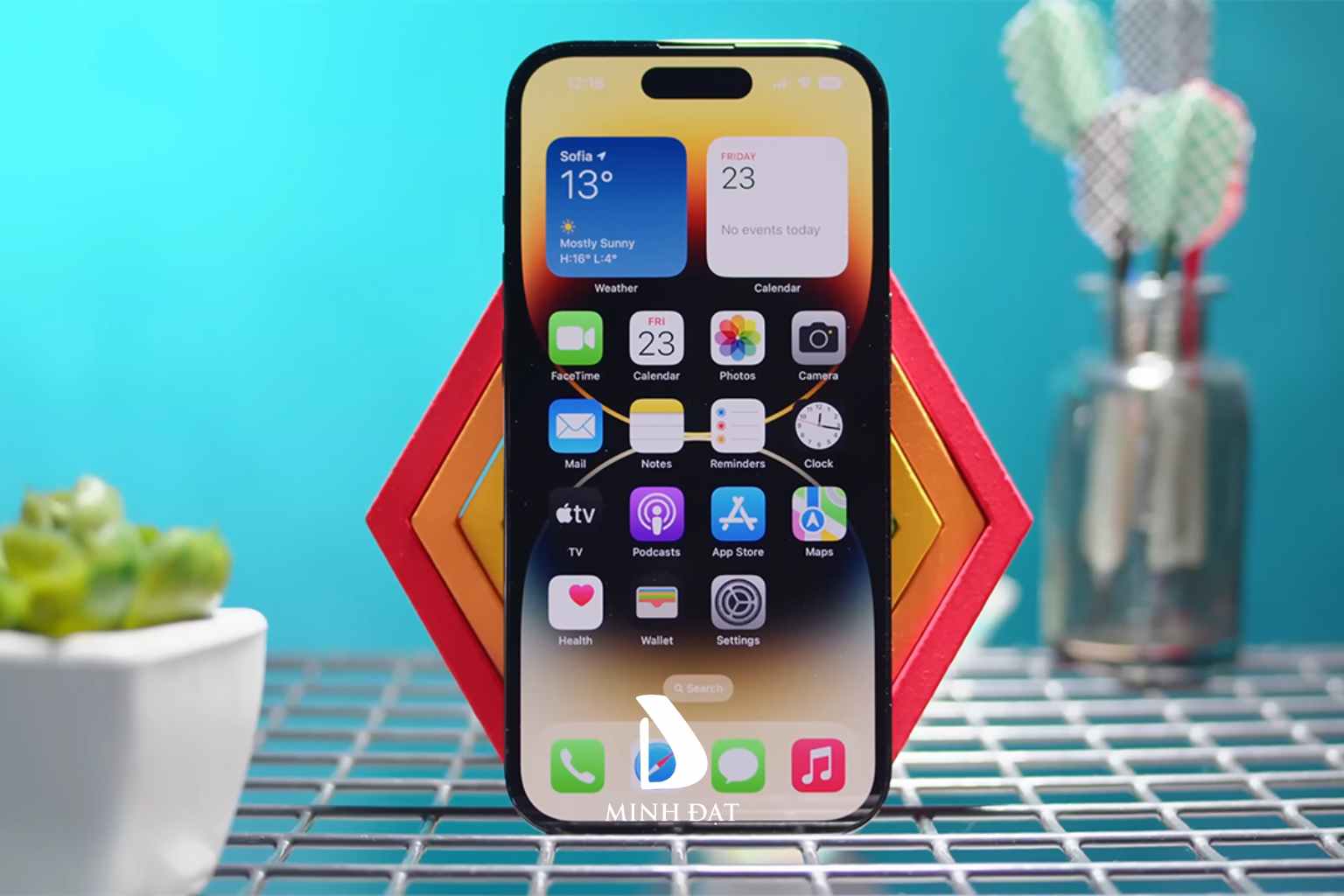 Tại sao iPhone 14 Pro 2025 vẫn rất đáng mua