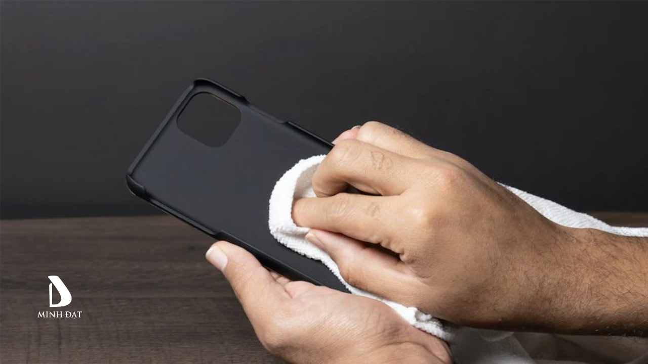 3 cách vệ sinh máy iPhone tại nhà đơn giản và hiệu quả