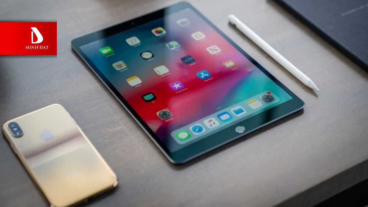 Đánh Giá Chi Tiết Nên Mua iPhone Hay iPad - Về giải trí và làm việc