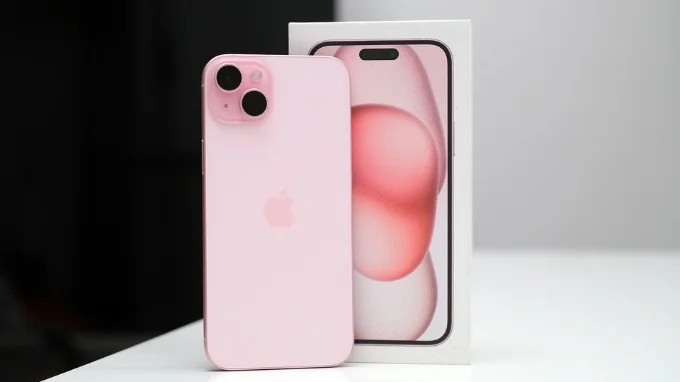 iPhone 14 Plus và iPhone 15